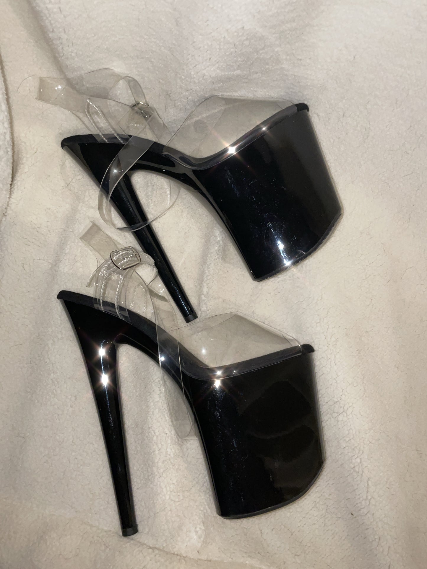 Black (all the way) platform sandal