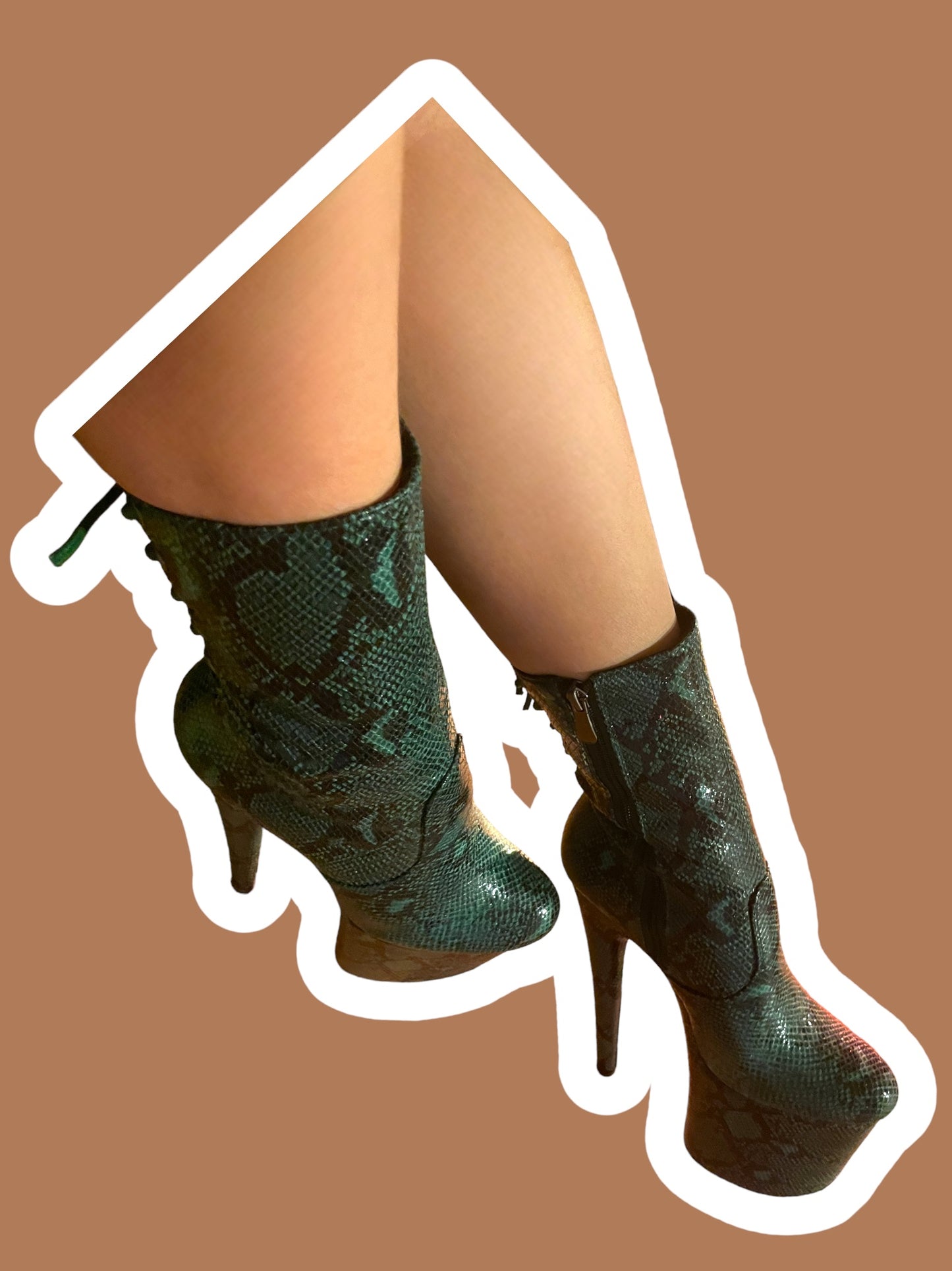 Medusa - Forest green - back laces ankle boots - 8 inch