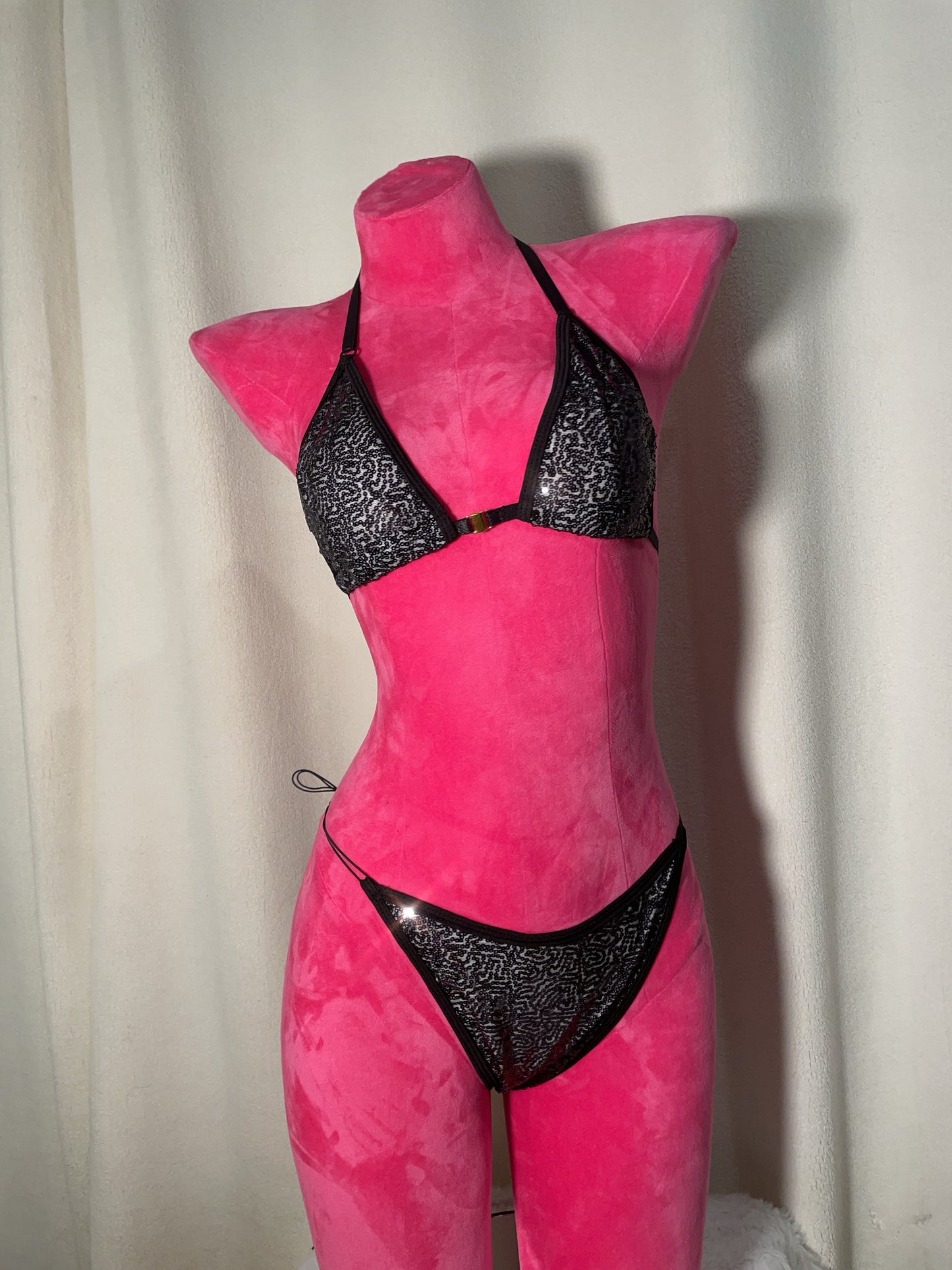 Sequin bikini scrunch bottom - black