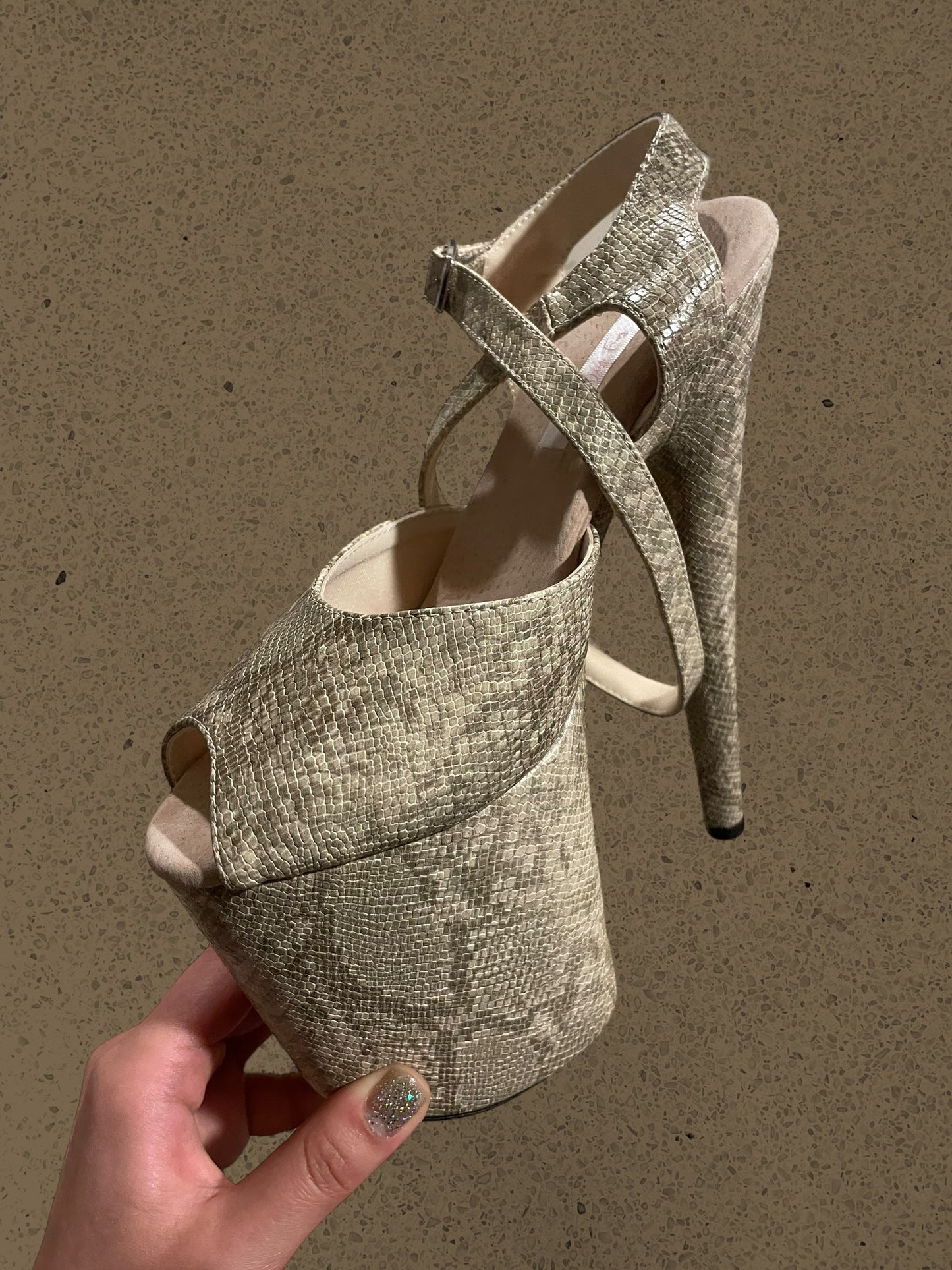 Snake print sandal - sand - 8 inch