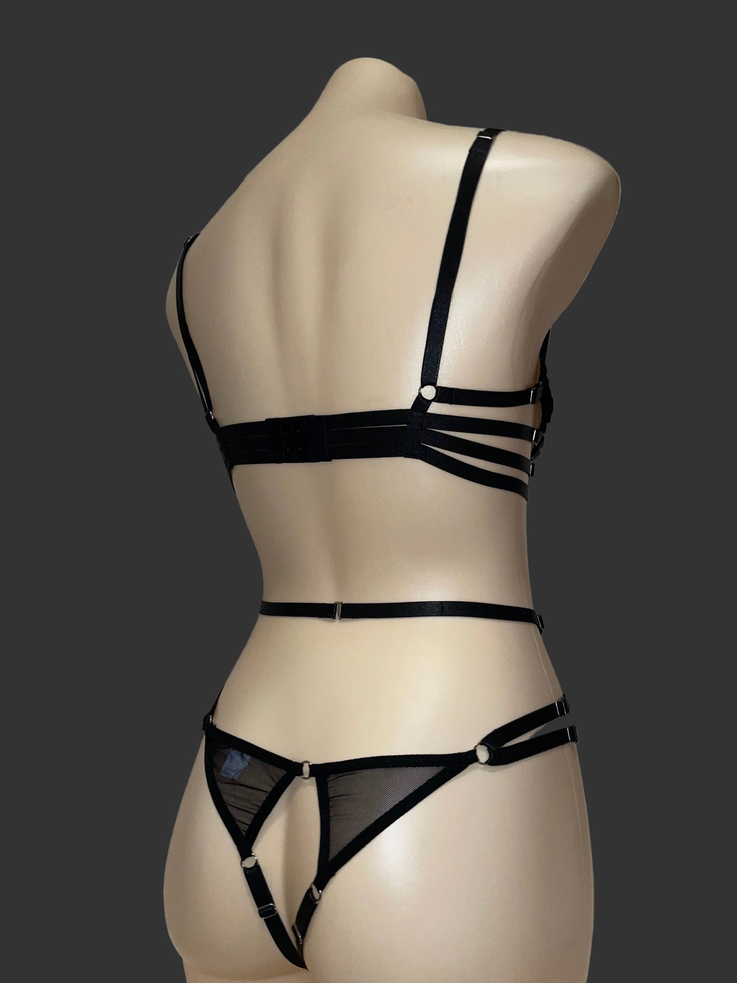 Mesh goddess harness