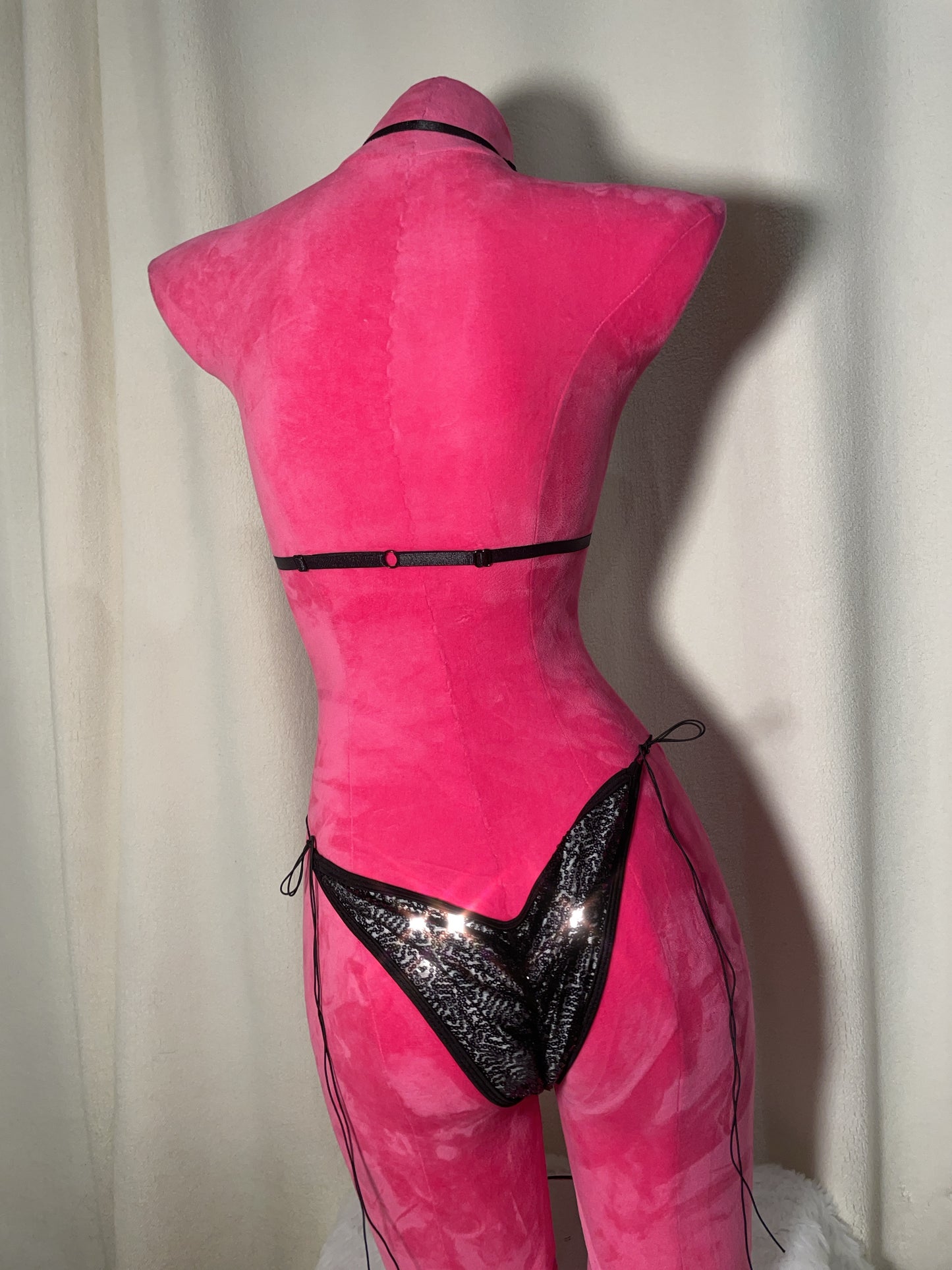 Sequin bikini scrunch bottom - black