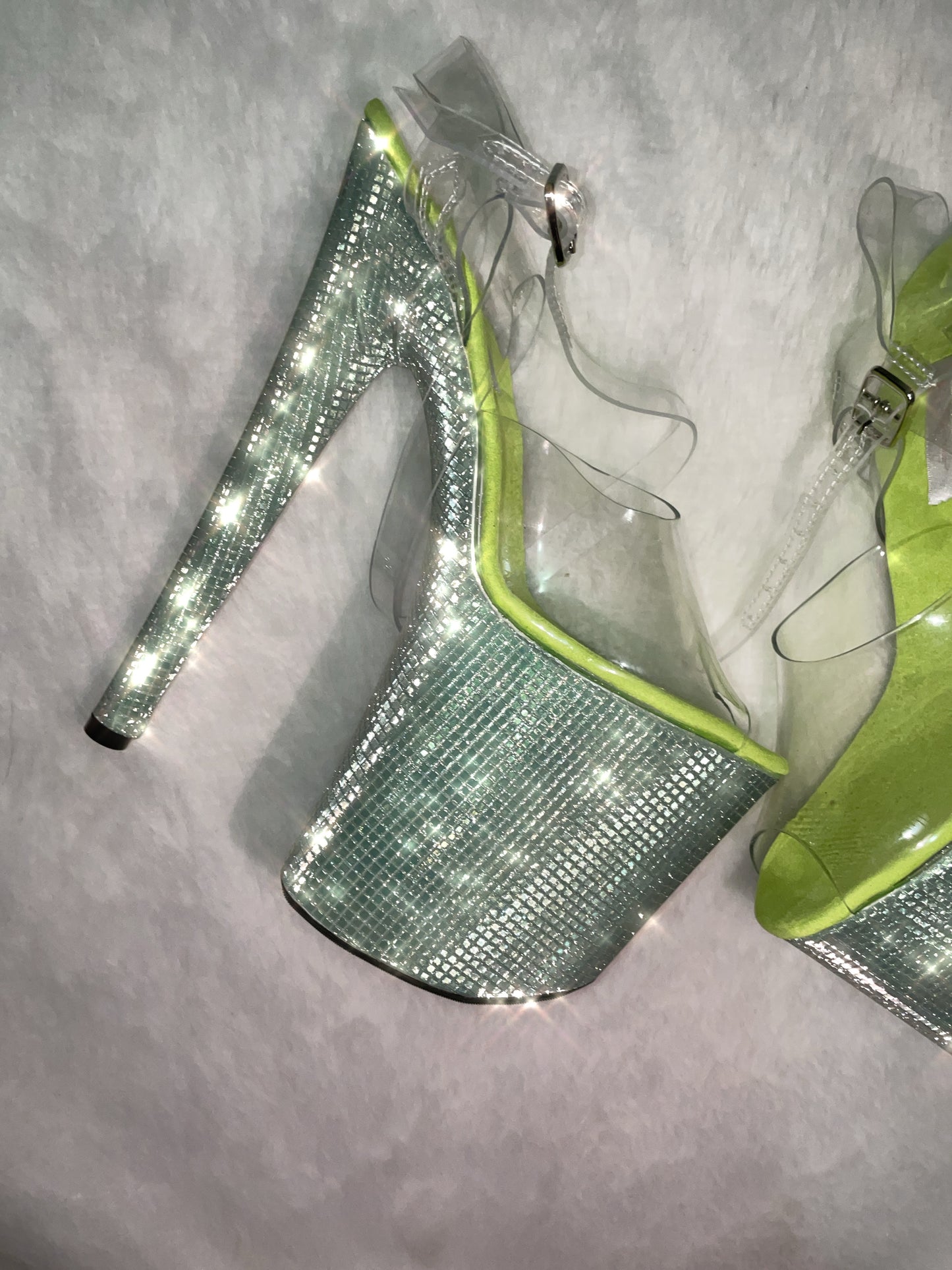 Green Diamond print sandal with cross ankle straps