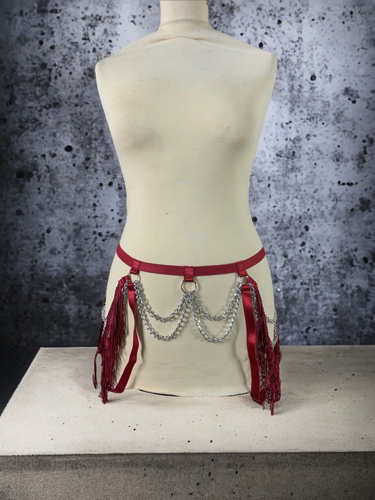 Tassels belt red