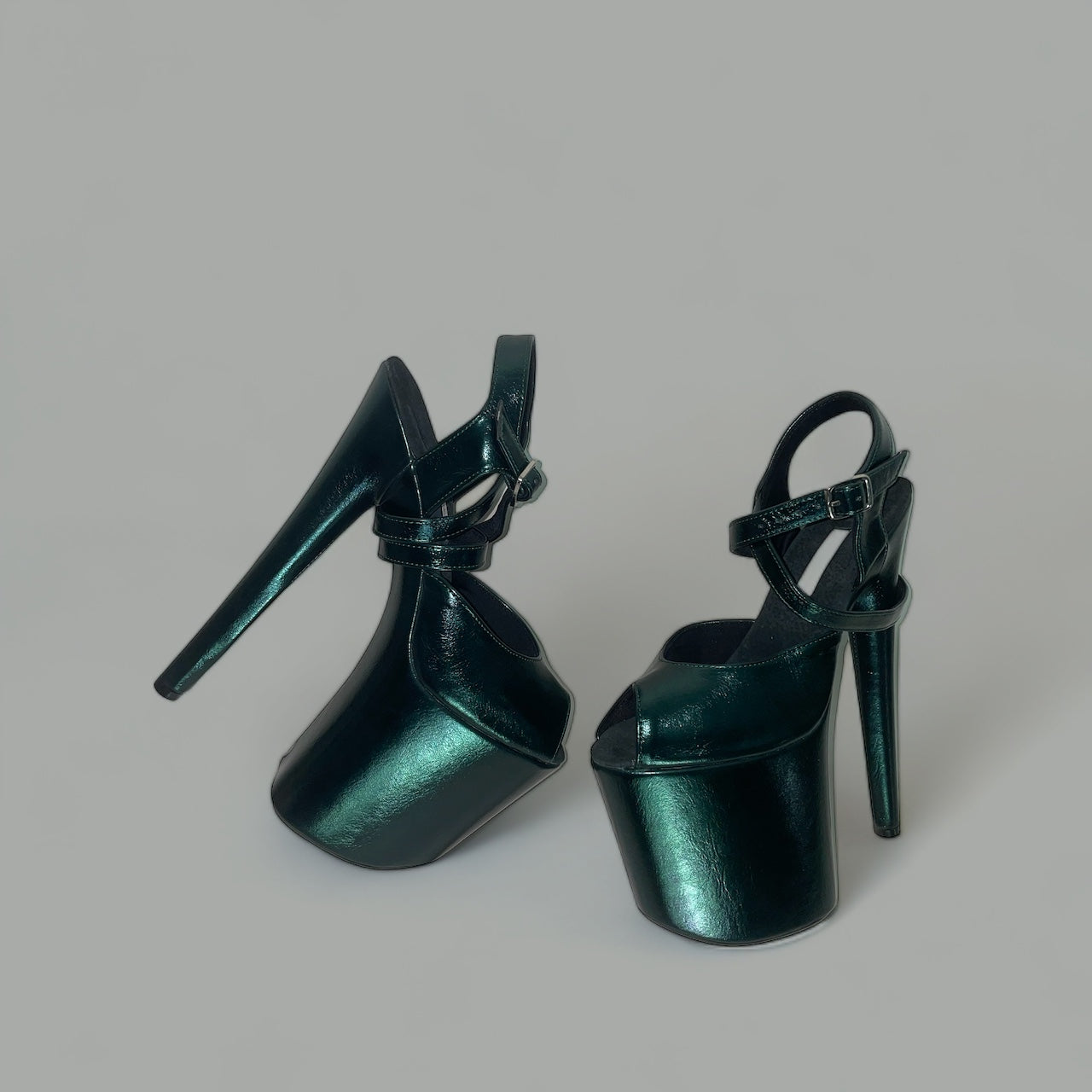 Semi-Matte dark green cross ankle strap sandals