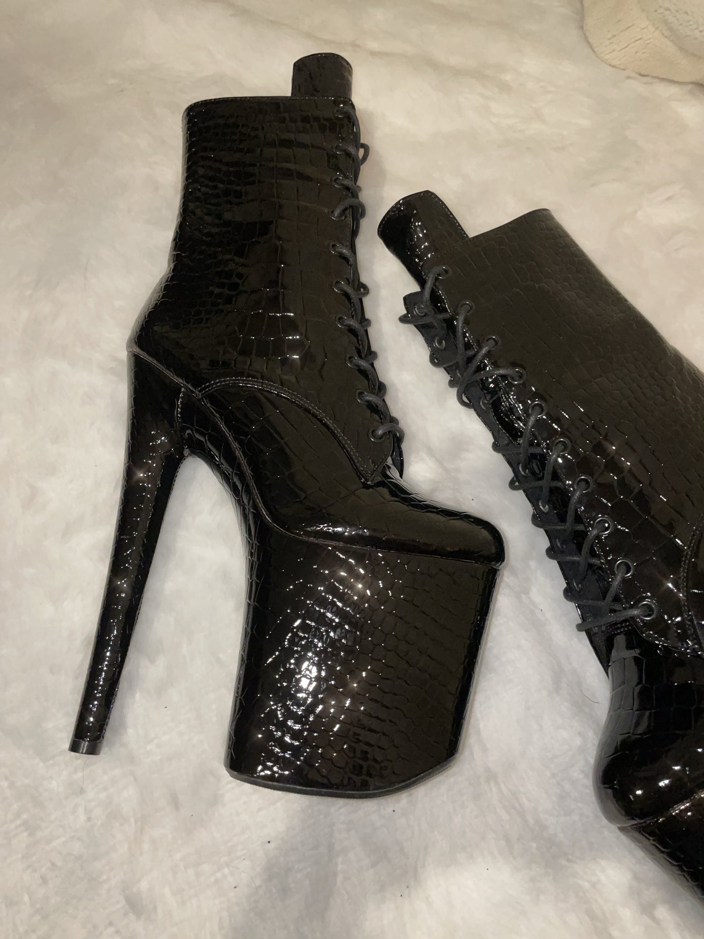 Blac croc 8 inch boots