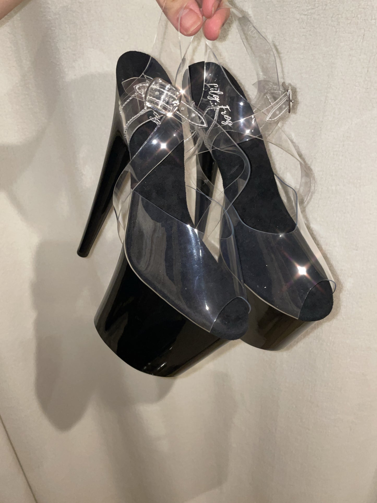 Black (all the way) platform sandal